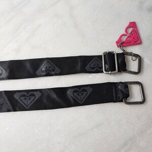 Roxy Adjustable Black Web Belt Silver Buckle Heart Charm Women's